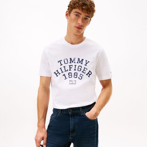 Camiseta Tommy Hilfiger Arch Logo