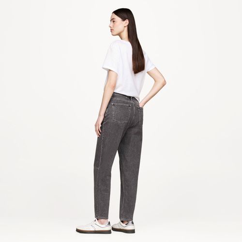 Calça Jeans Mom Tommy Jeans