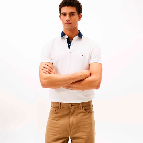 Polo Tommy Hilfiger Regular Fit com Gola Gráfica